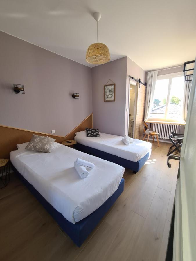 Hotel Les Vieux Acacias Queyrac Экстерьер фото